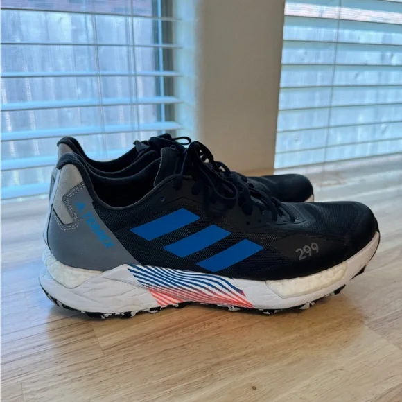 Adidas Terrex hiking trail shoes gently used. Men’s size 10 - Picture 2 of 5